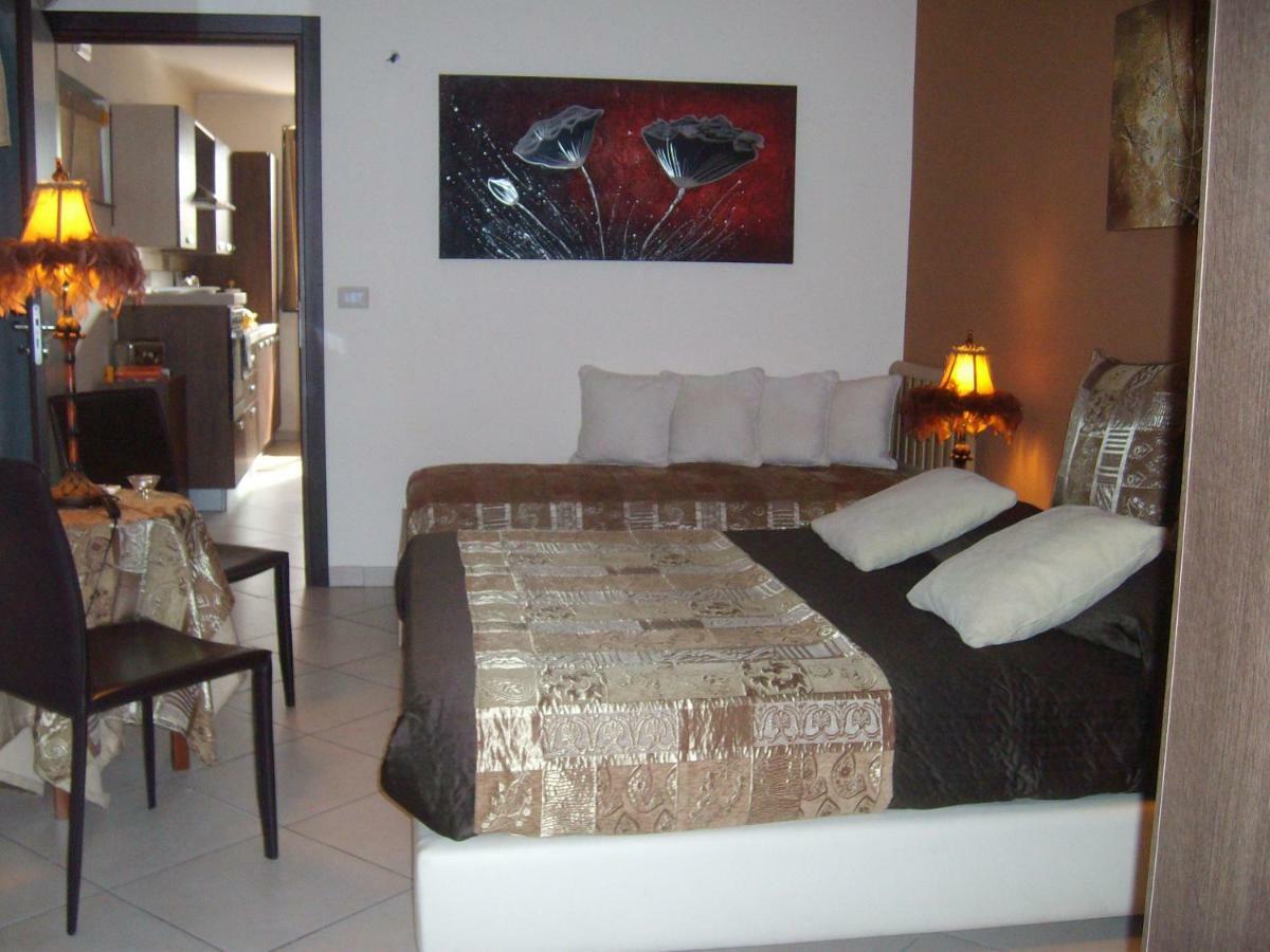 Villa Singola -Sole-Luna-Casavilladusoleil أتشيريالي المظهر الخارجي الصورة