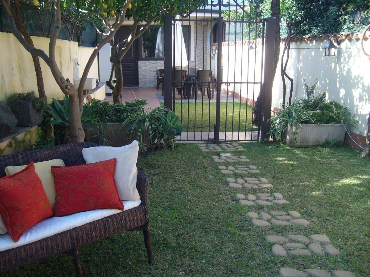 Villa Singola -Sole-Luna-Casavilladusoleil أتشيريالي المظهر الخارجي الصورة