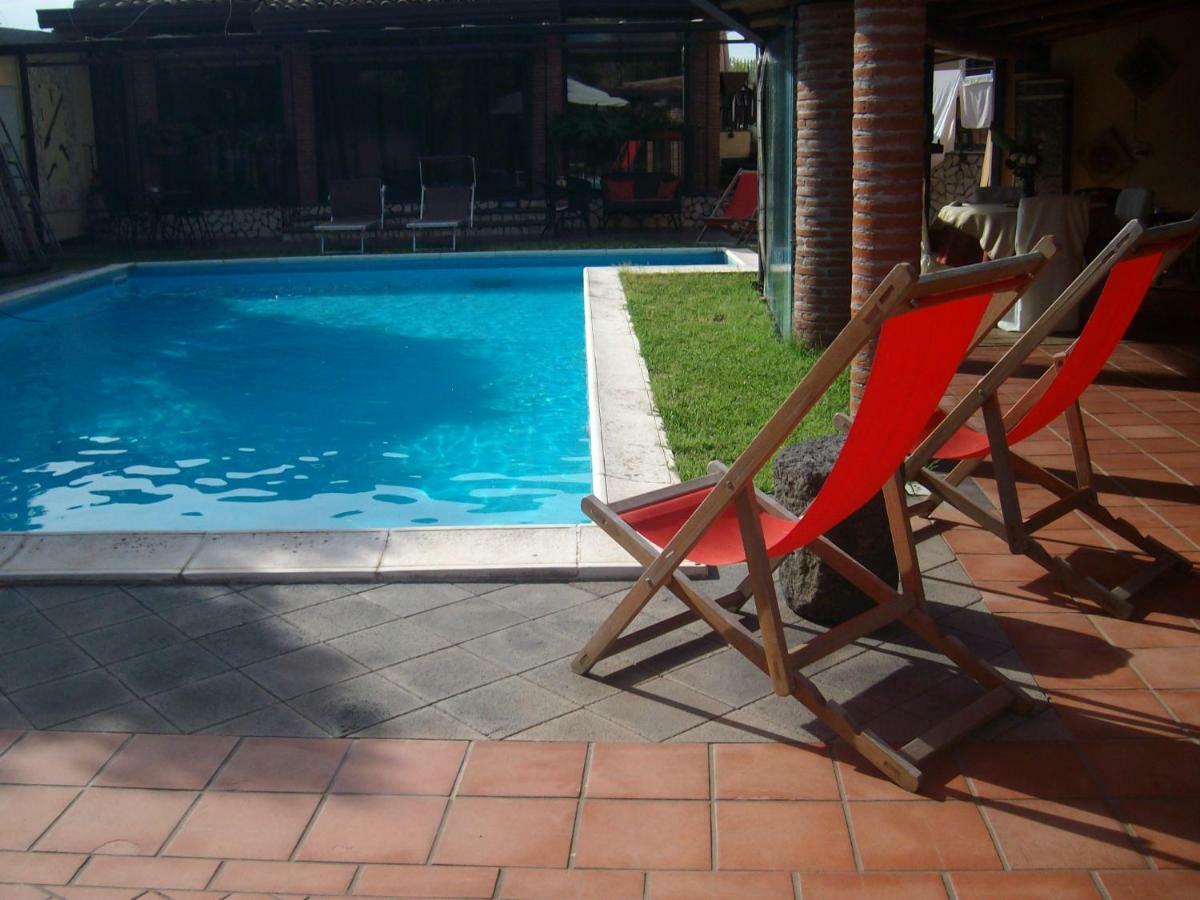 Villa Singola -Sole-Luna-Casavilladusoleil أتشيريالي المظهر الخارجي الصورة