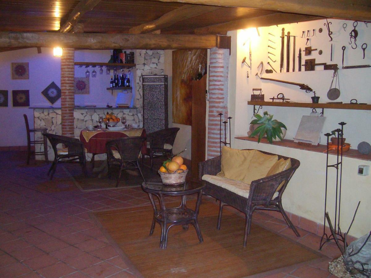 Villa Singola -Sole-Luna-Casavilladusoleil أتشيريالي المظهر الخارجي الصورة